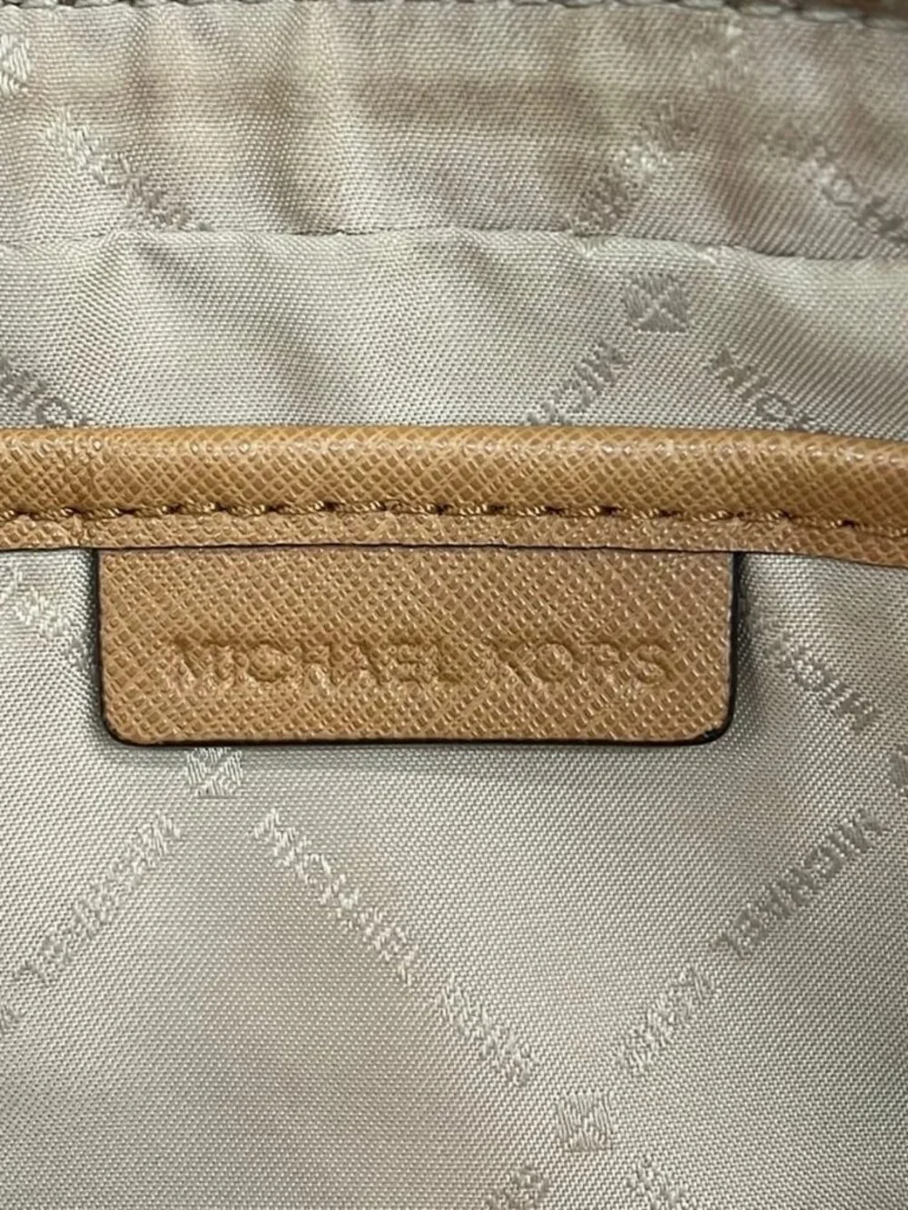 MICHAEL KORS White Light Brown PVC Shoulder Bag
